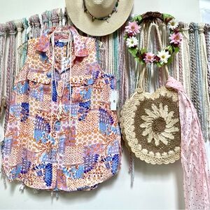 Striking boho floral blouse w resort beach vacay vibe & changeable